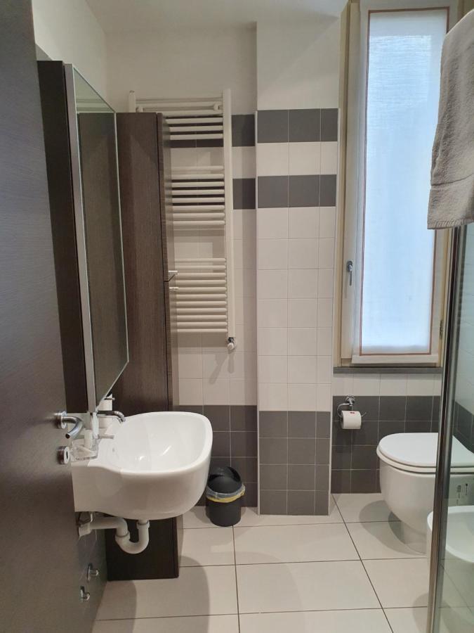 Residenza Venturini Hotell Piacenza Exteriör bild